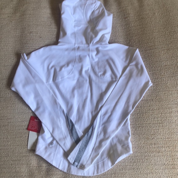 NWT Lululemon Half Moon Jacket - Picture 3 of 9